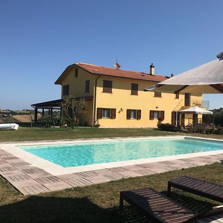 B&B Villa Olesia Ostra Buitenkant foto