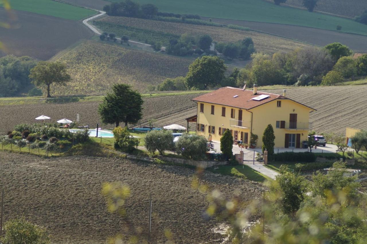 B&B Villa Olesia Ostra Buitenkant foto