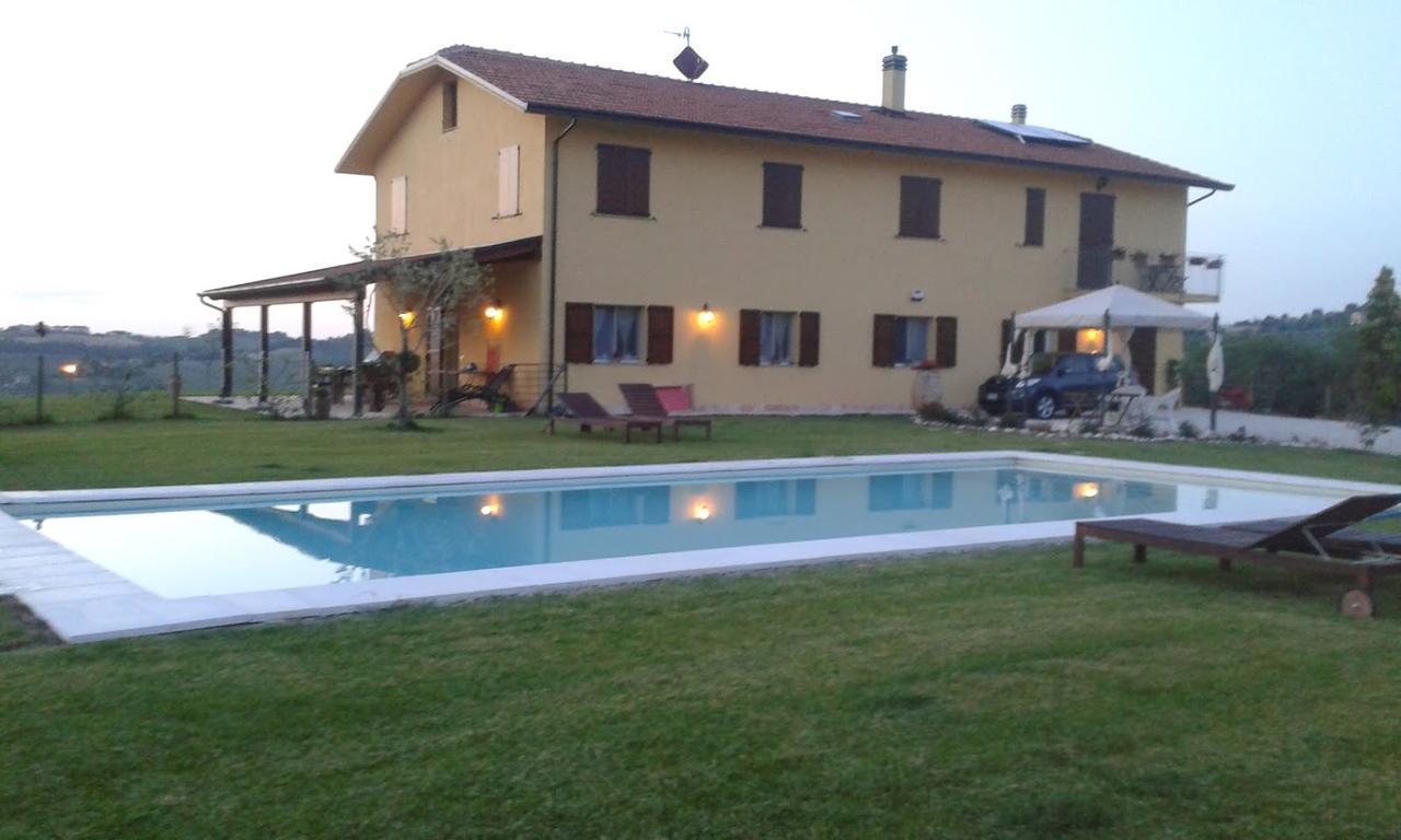 B&B Villa Olesia Ostra Buitenkant foto