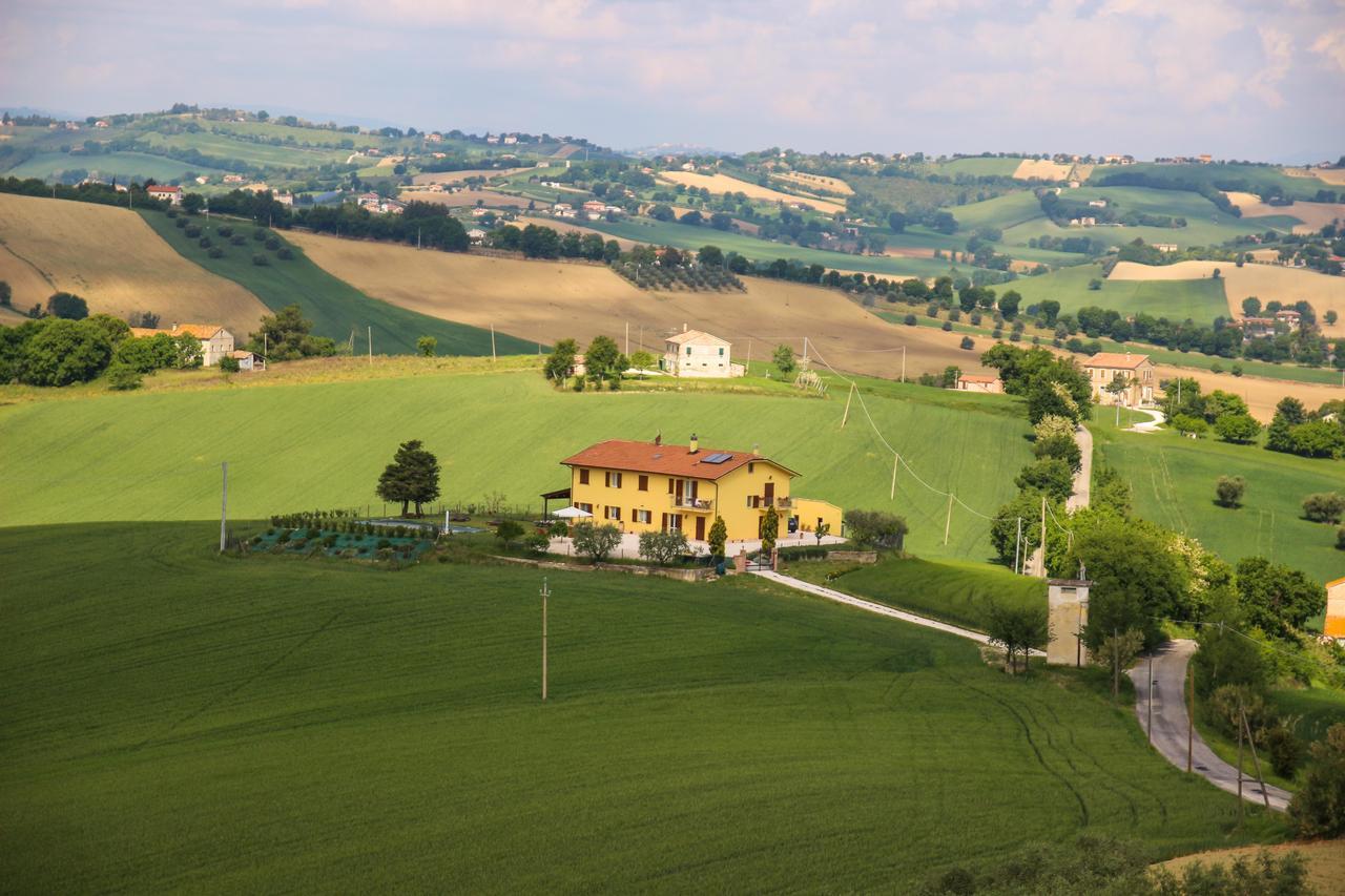 B&B Villa Olesia Ostra Buitenkant foto
