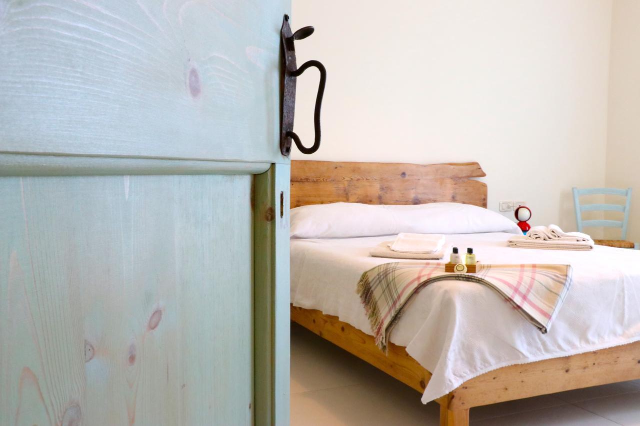 B&B Villa Olesia Ostra Buitenkant foto